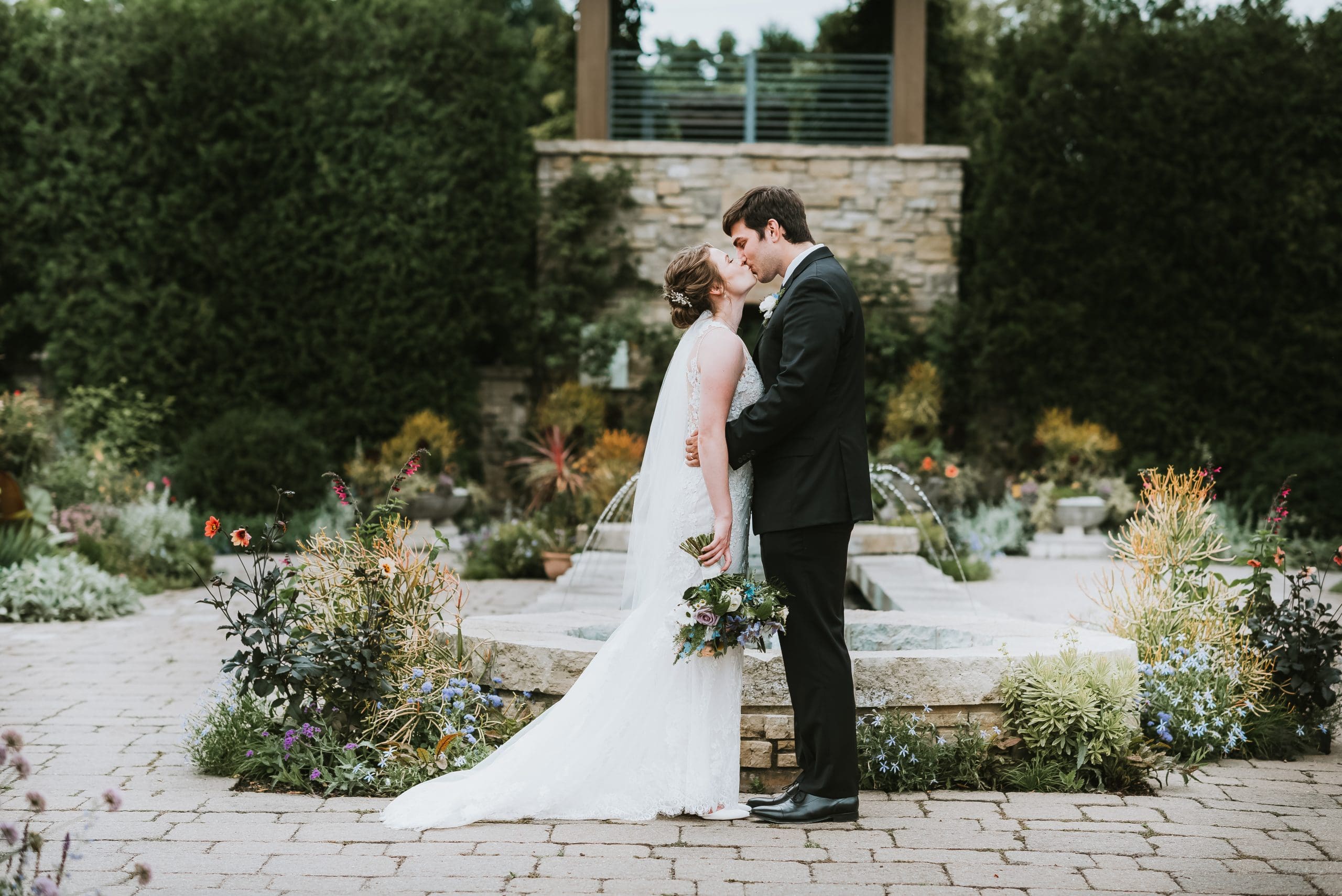 milwaukee-wedding-photographer