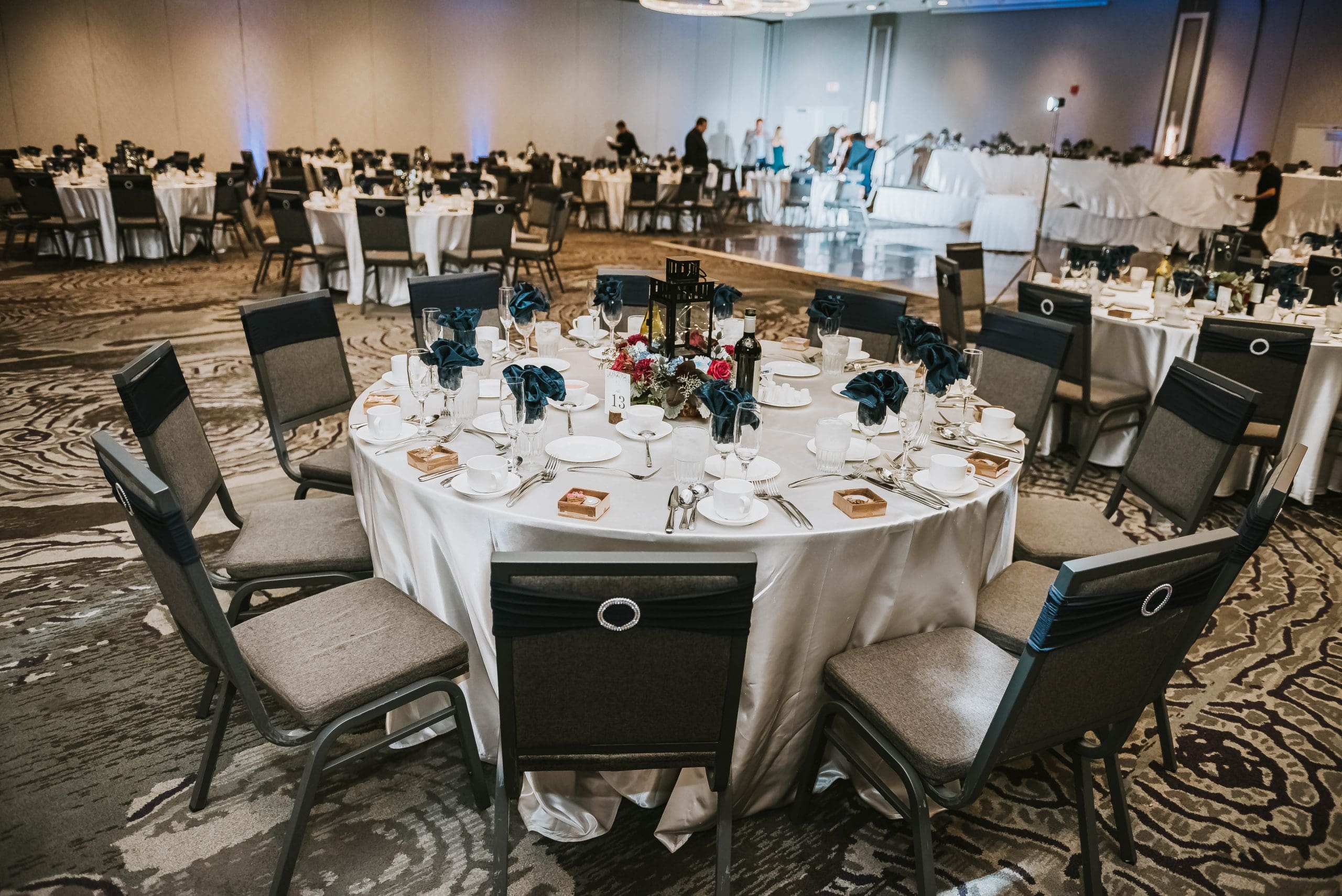 wedding centerpieces and table