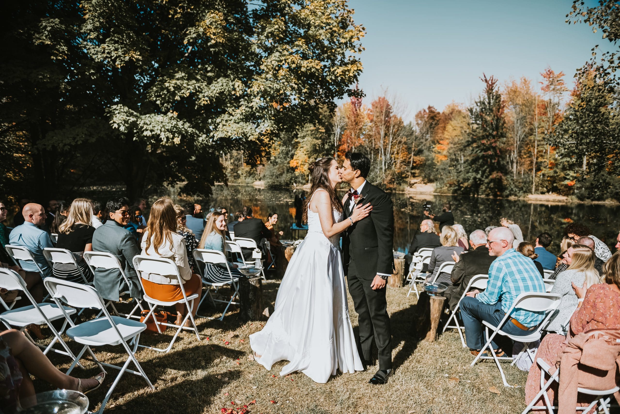 people love weddings