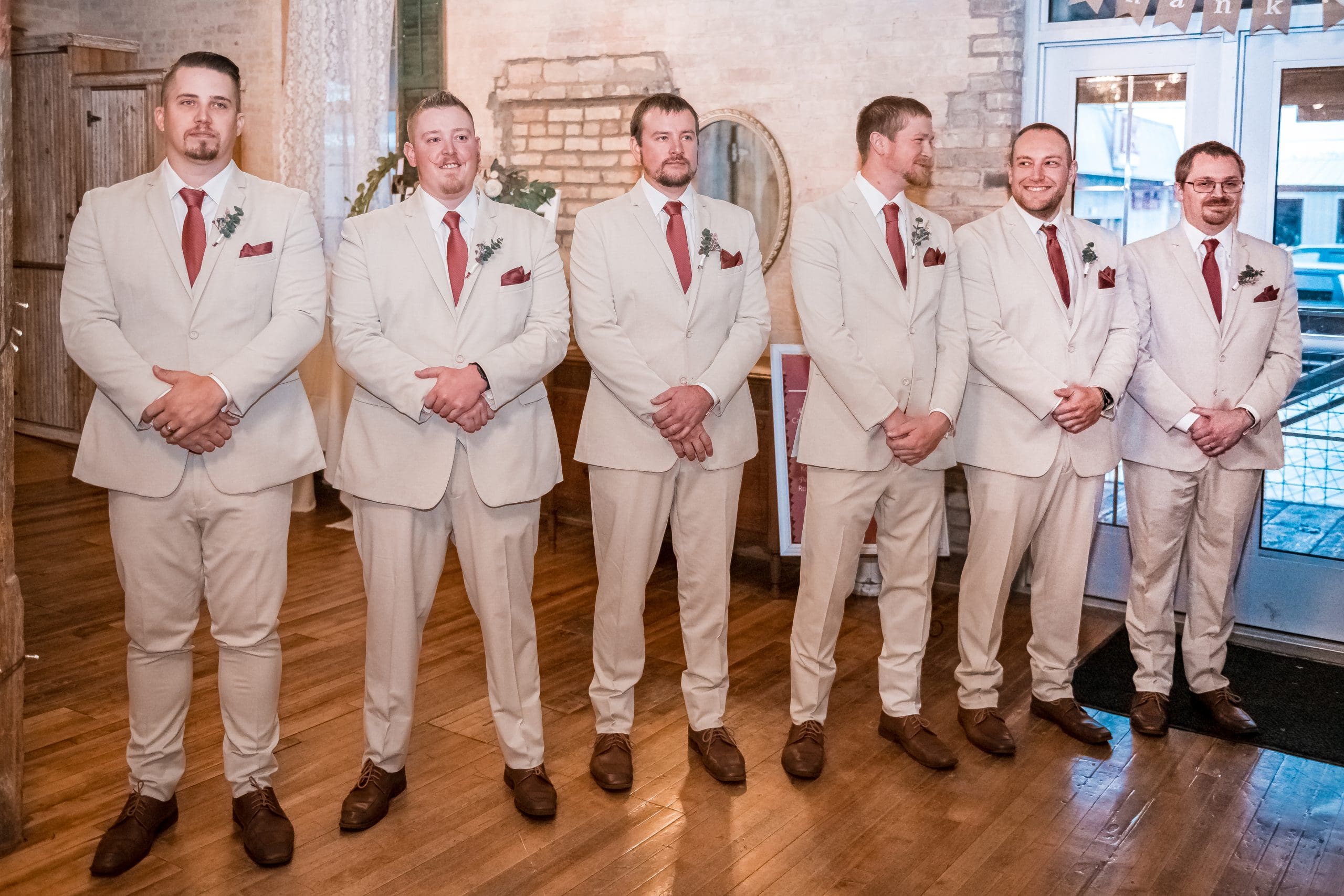guide to lining up your wedding party